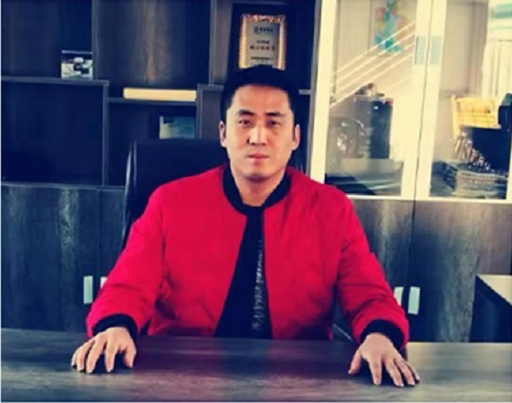 白飞超.png