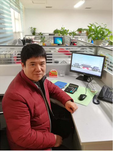 郝龙华.png
