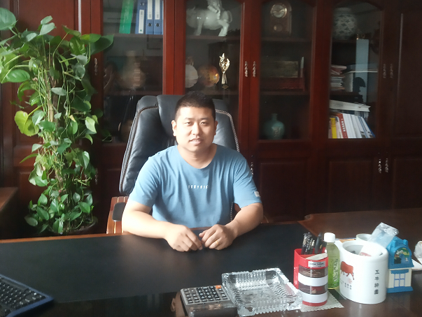 徐国龙1.png
